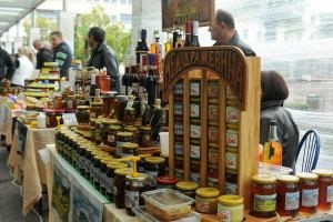 Черногория разрабатывает медовые туры